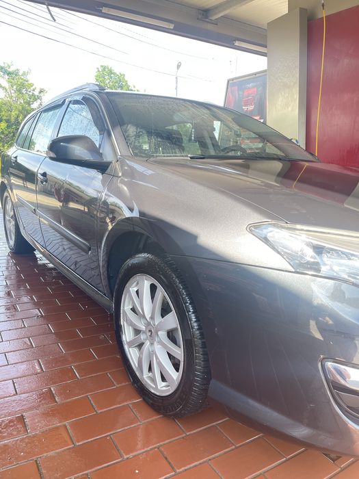 RENAULT LAGUNA 3 1,5 dci an 2010