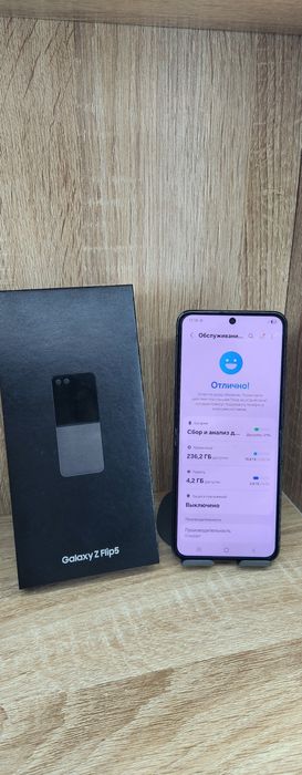 Samsung Z Flip 5 qora 256gb vetnam