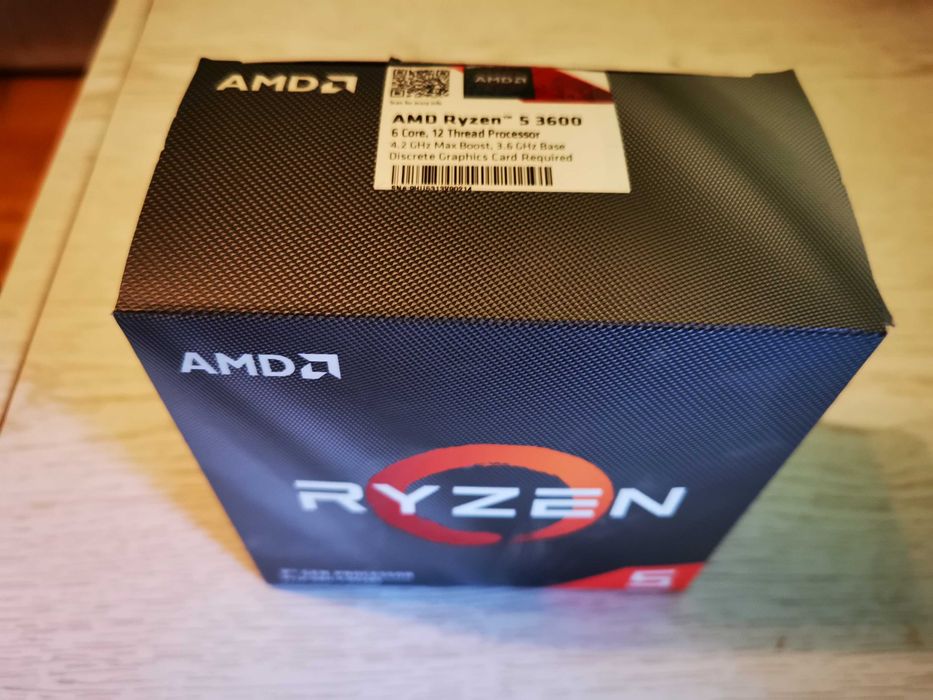 AMD Ryzen 5 3600 Оригинална кутия и охладител.