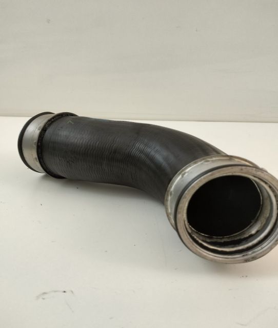 Furtun intercooler  1K0145838D Skoda Octavia a 2-a generatie seria