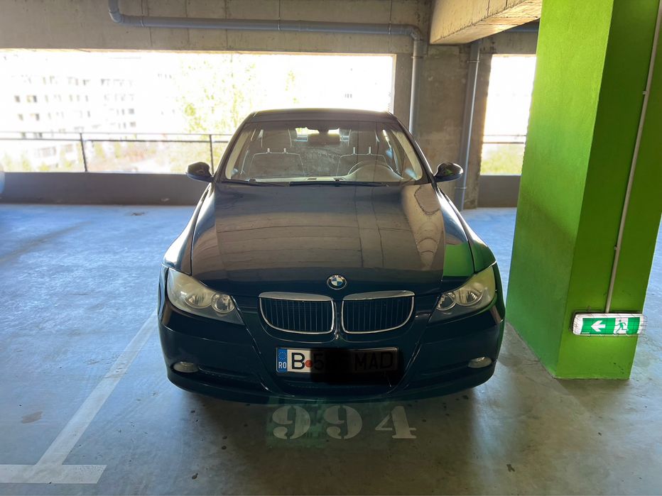BMW 318i e90 • 129 CP • An 2006 • 273982 km • Pret 2600 €