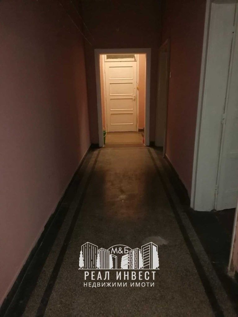 Продава се Четиристаен апартамент в Димитровград - 105000 кв.м за 0 €/кв.м - Снимка #3