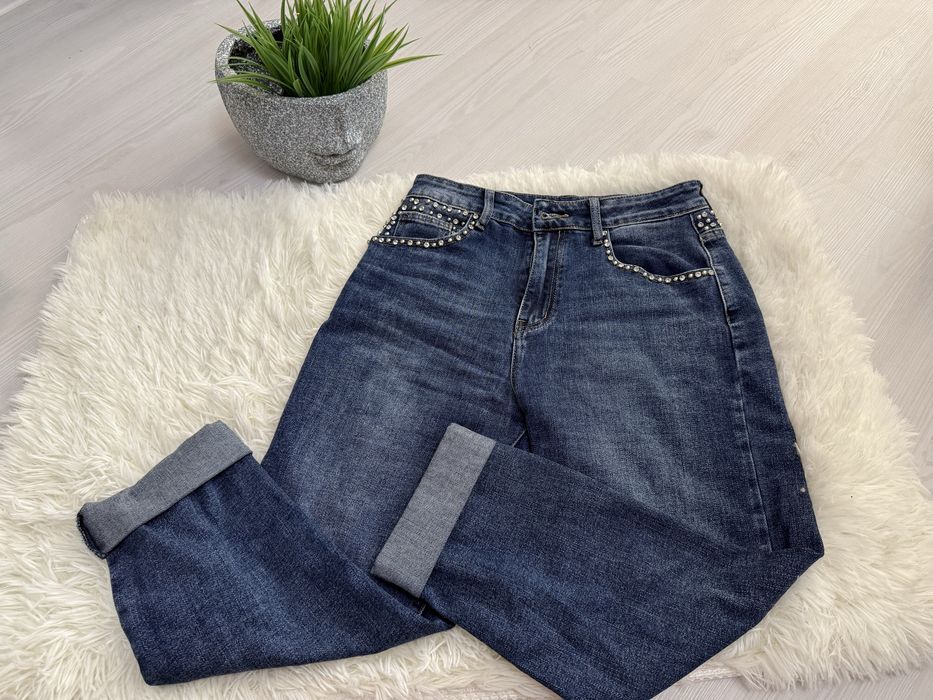 Дамски Дънки с капси