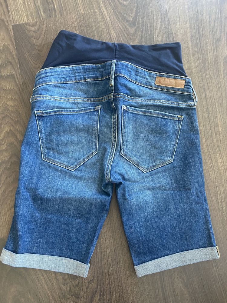 Pantaloni scurti gravida