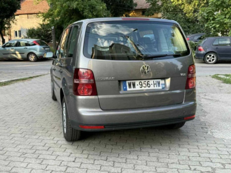 Vând Touran 1.9D 7 locuri 2008