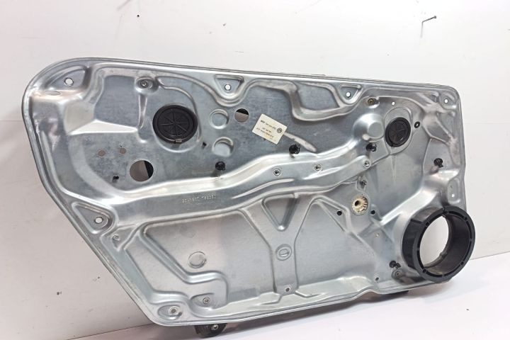 Macara geam fata stanga electrica 3B1837461 Volkswagen VW Passat B5.5