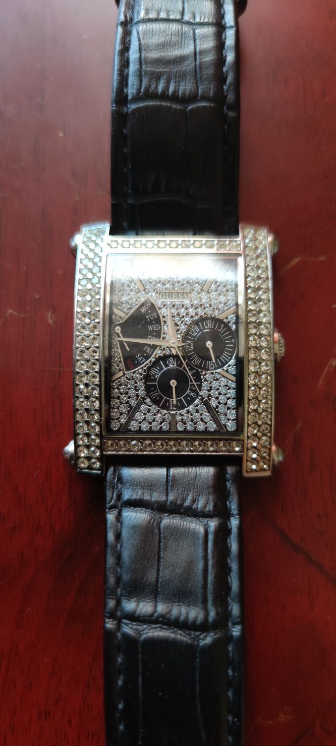 Ceas Guess damă cu Cristale Swarovski