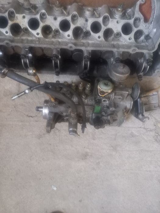 Гбц 2.9 сонг ёнг 662 мотор и много других запчастей