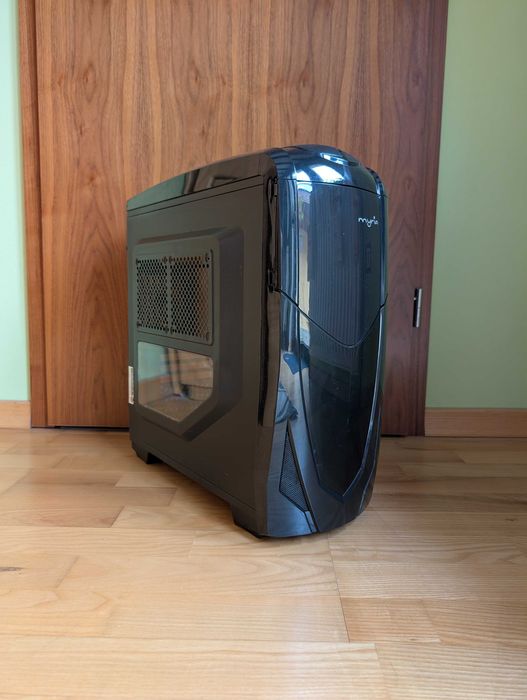Carcasa RGB Gaming