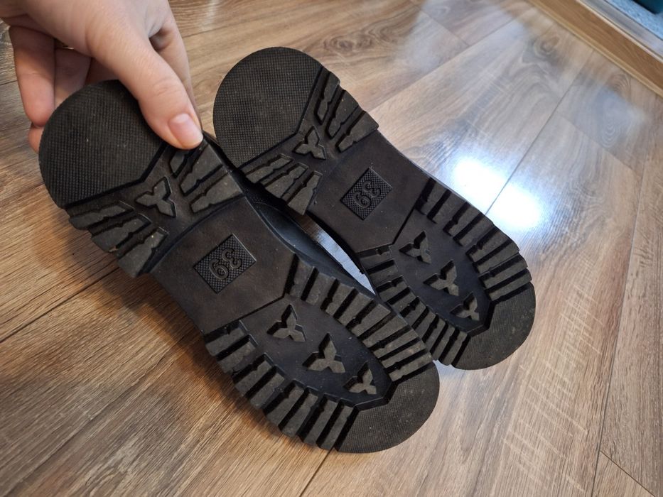 Ghete dama marimea 39