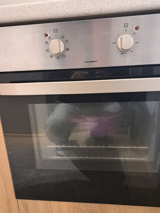 Фурна за вграждане CROWN