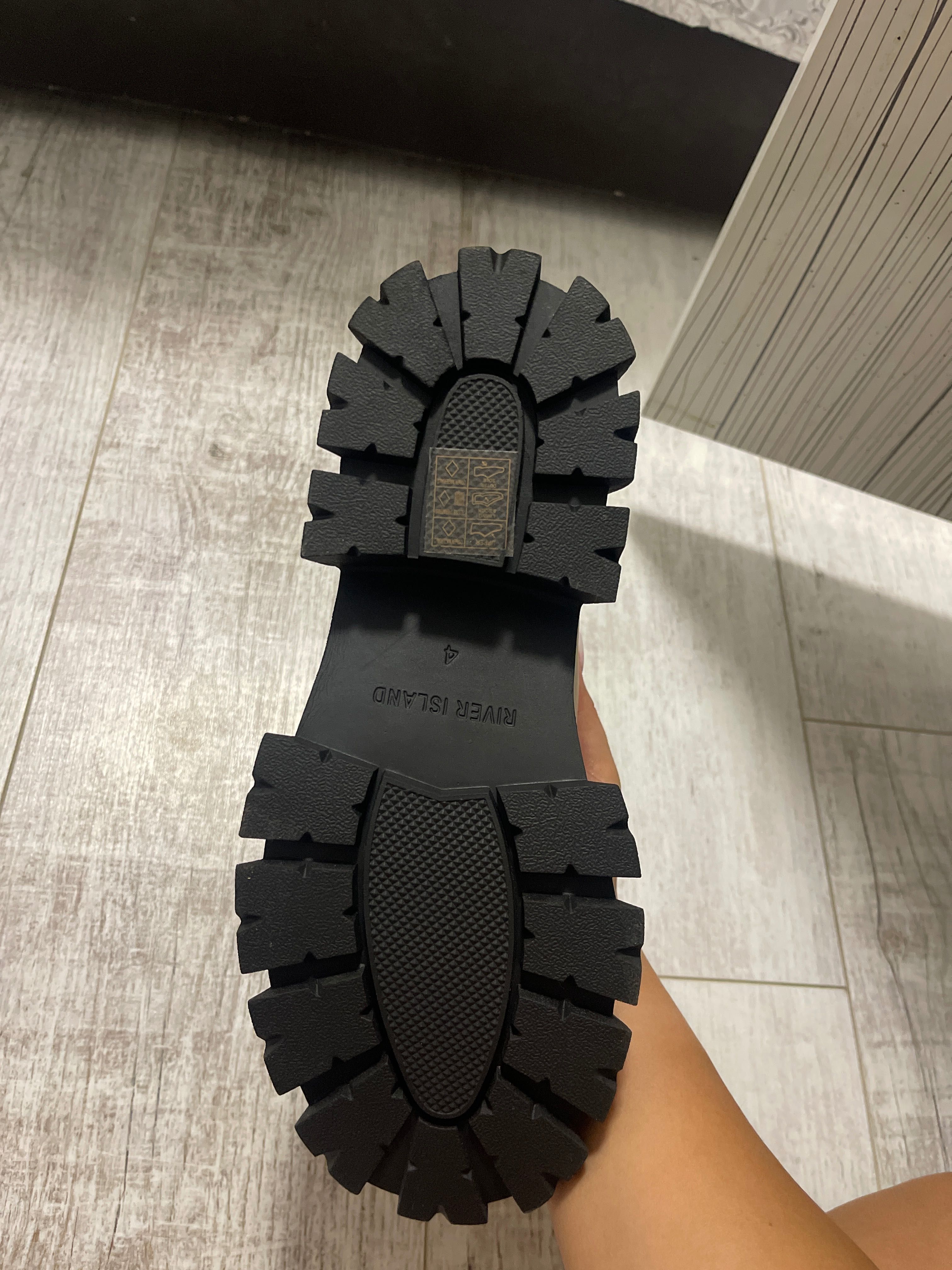 Дамски боти на английска марка River Island