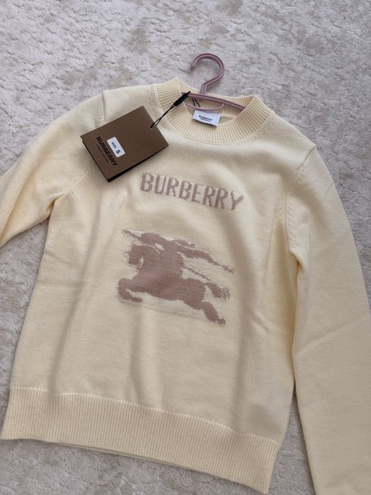 Burberry pulover XS-S