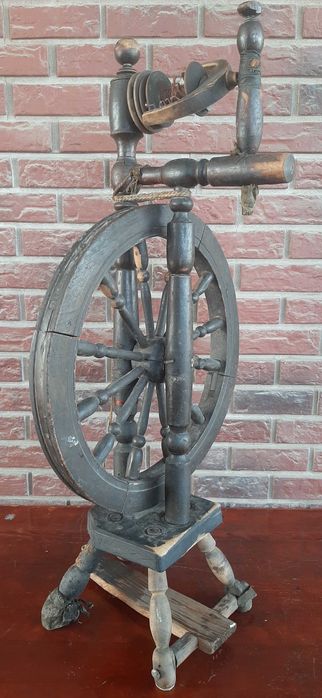 Прялка б.у деревянная