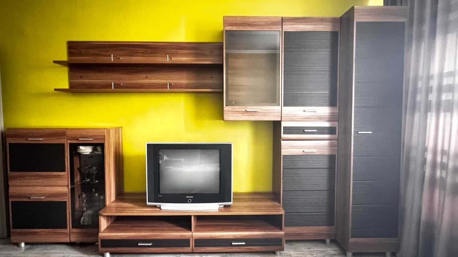 Продам модульную стенку для гостиной. Камелия (МФ Лером)