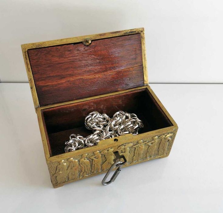 Масивен сребърен синджир кралска плетка (925/138гр.)