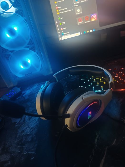 Наушники и X7 igravoy мышка SOTLAD 2/1 . Xal yeng   430 min sum