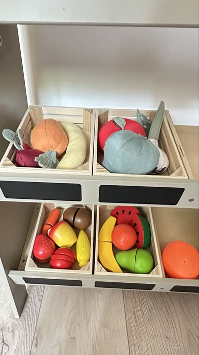 Magazin alimentar Little Dutch + cantar, legume si fructe suplimentar