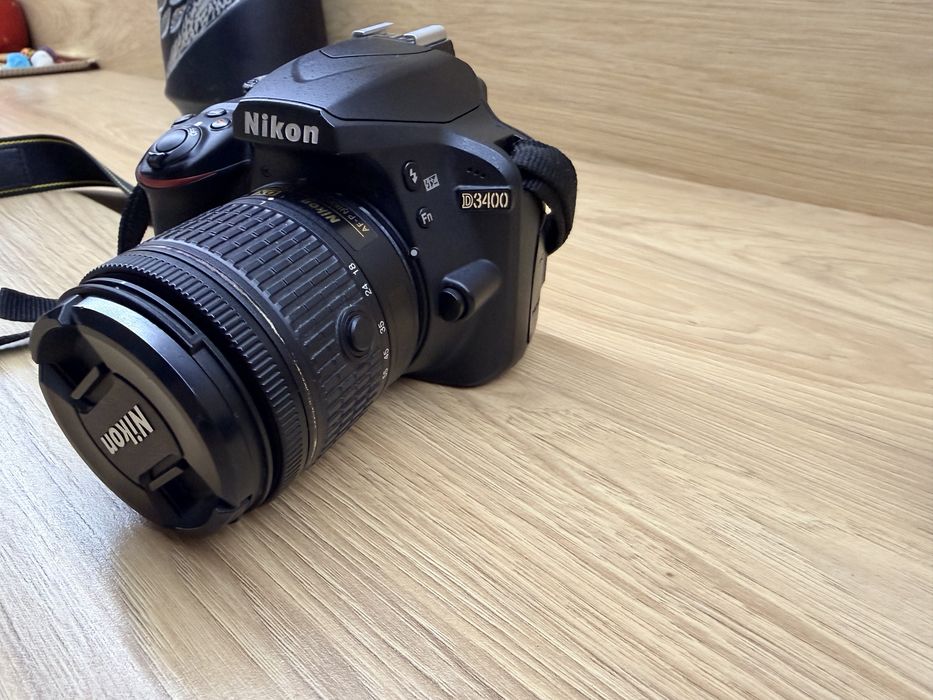 Nikon D3400 obiectiv 18-55 DSRL ca nou