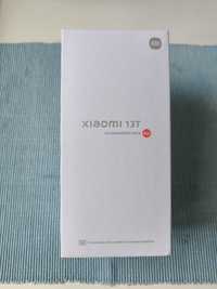 Продавам Xiaomi 13T 8GB RAM, 256GB ROM + подарък кожен кейс тип тефтер