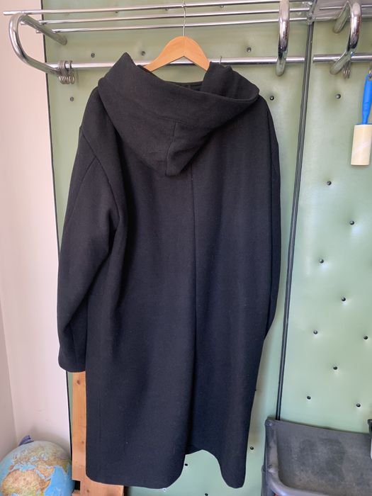 Продавам дрехи нови и някои от тях по един два пъти обличани