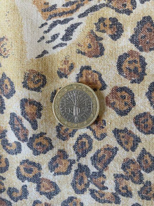 Продавам монета от 1999г.