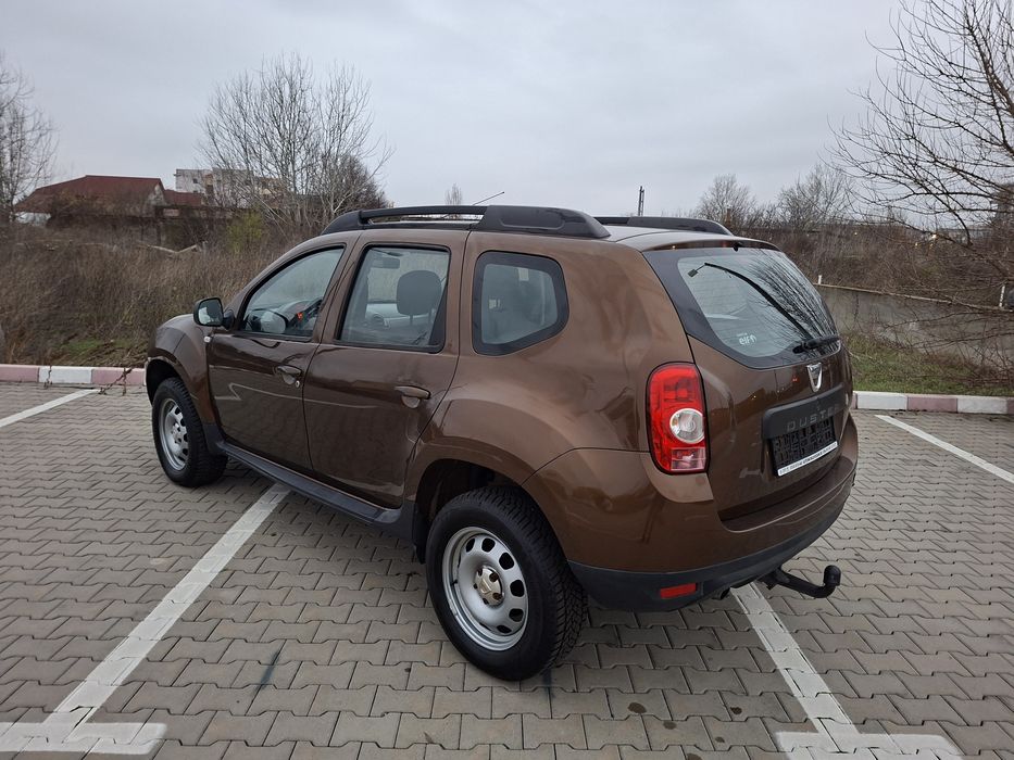 Dacia Duster 1.6i Laureate A.C. 4X2