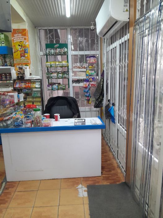 2 xonali uy sotiladi pod magazin