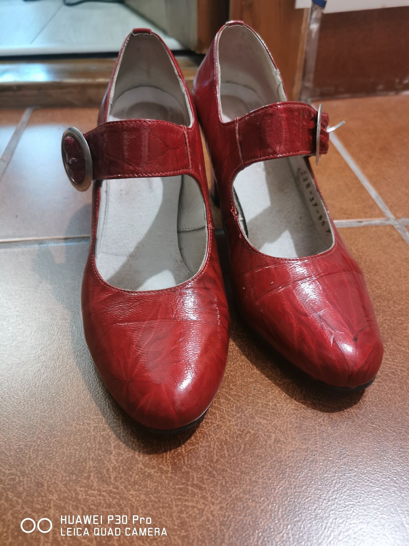 Pantofi piele 37 Guban ca noi
