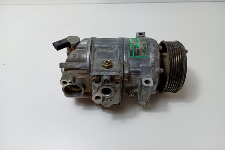 Compresor AC 1K0820803Q Volkswagen VW Passat B6 seria