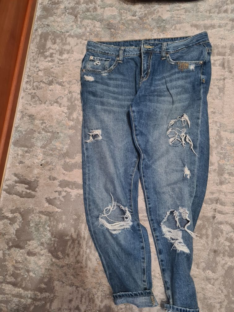 Blugi mom fit marime M