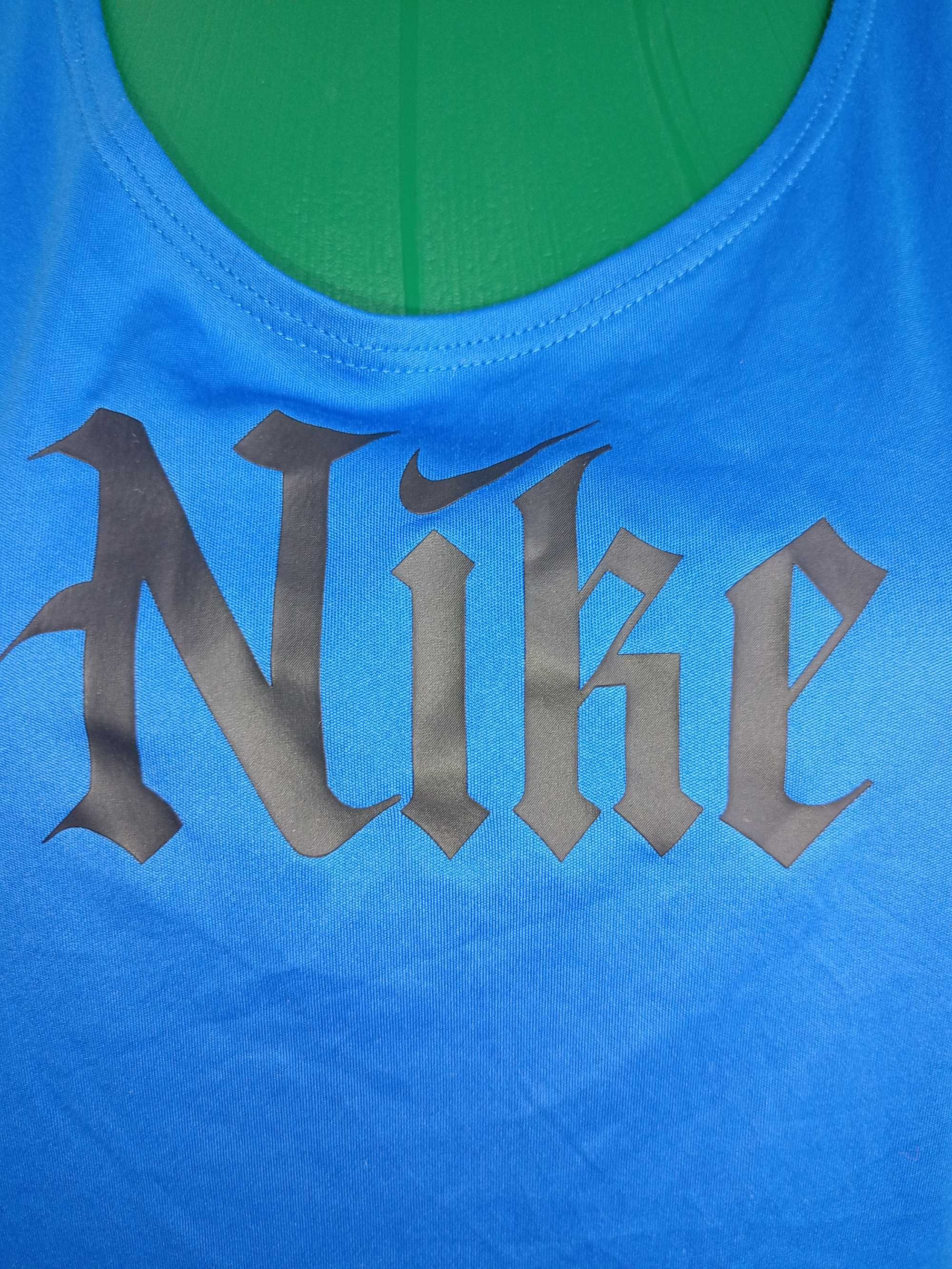 спортен потник Nike S