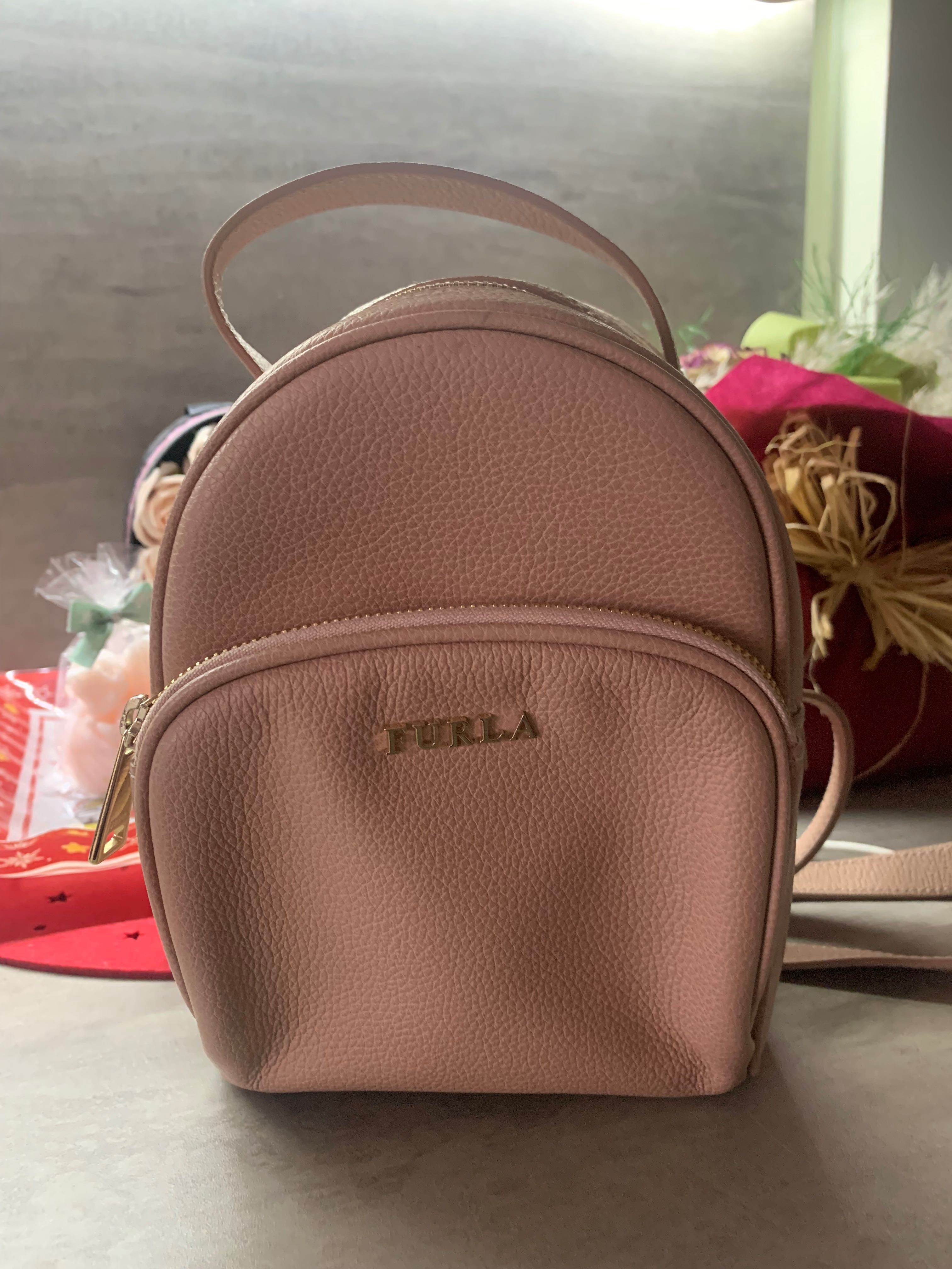 Дамска раничка Furla
