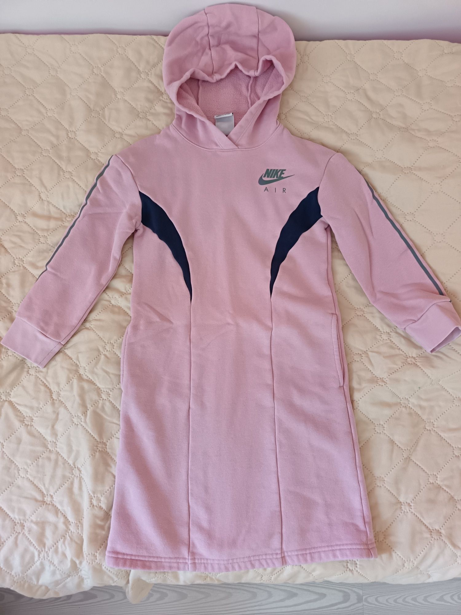 Детска зимна спортна рокля на nike