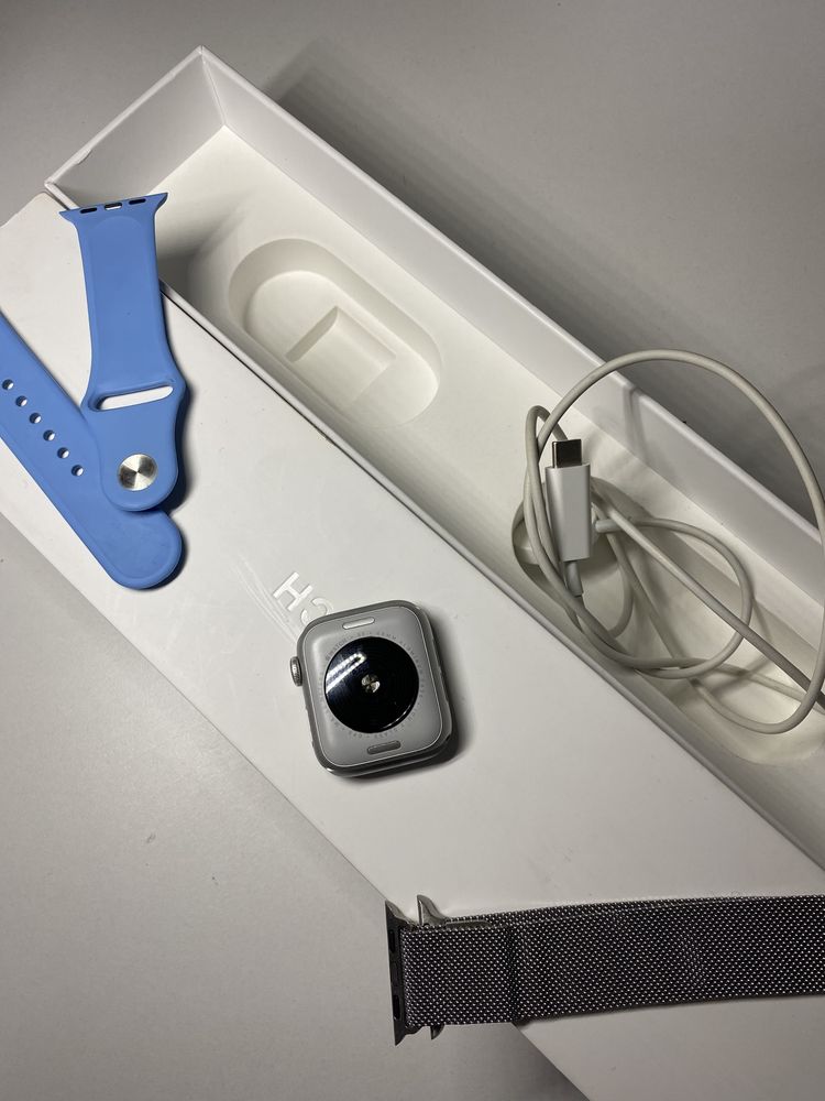 Apple watch series se2 [gen2] (2024)
