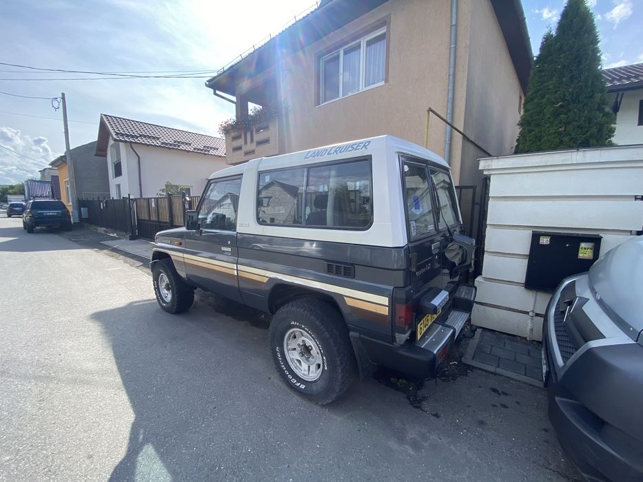 Toyota land cruiser