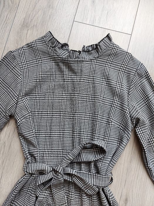 Rochie cu cordon in talie