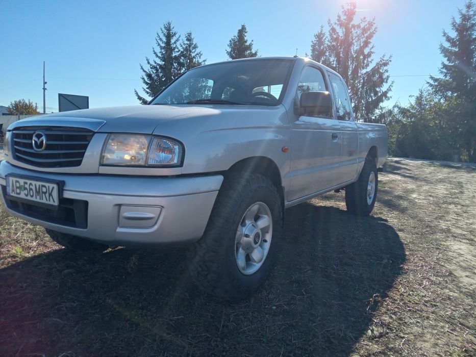 Mazda b2500  4x4  mic  mare  dif  blocabil