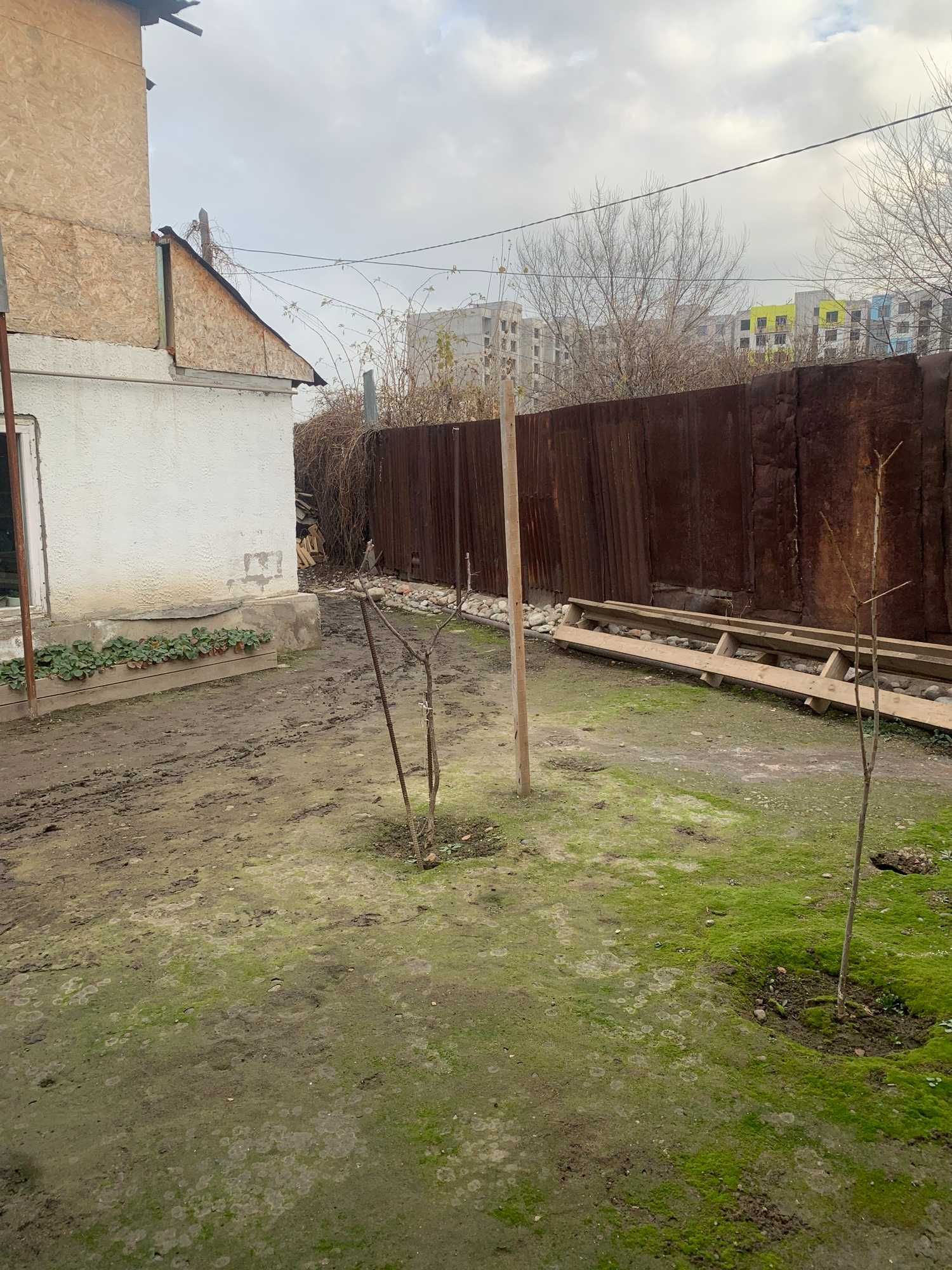 Продажа участка в пригородном районе
