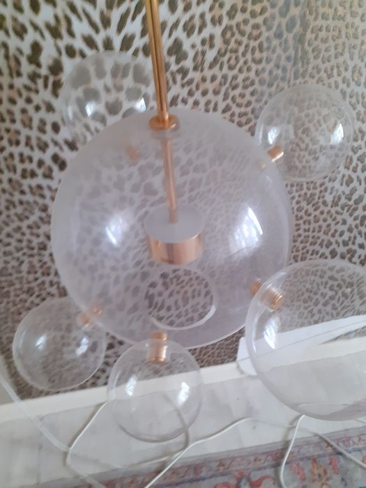 Дизайнерская  люстра  современная молекула