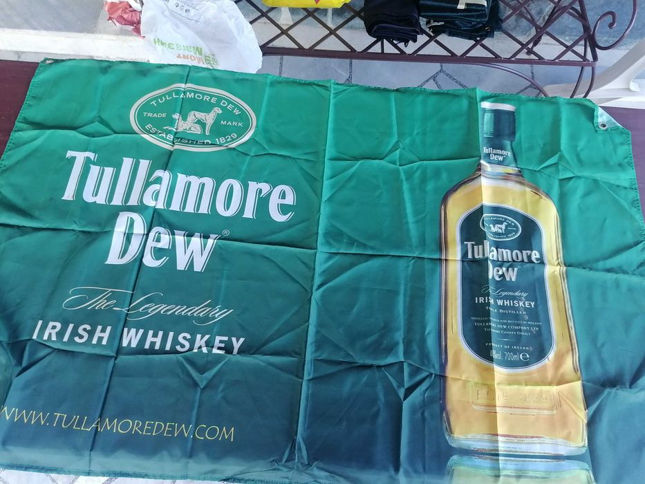 Рекламни платнища за колекционери: Талмордю, Смирноф, Бакарди, Гроуш