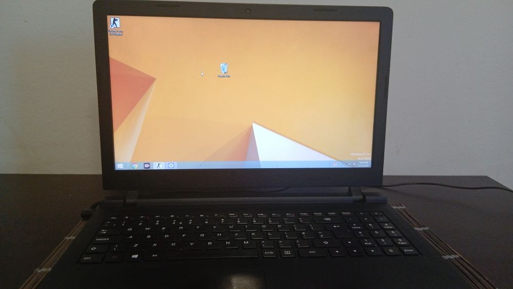Lptop lenovo windows 8.1 pro functioneza foarte bine