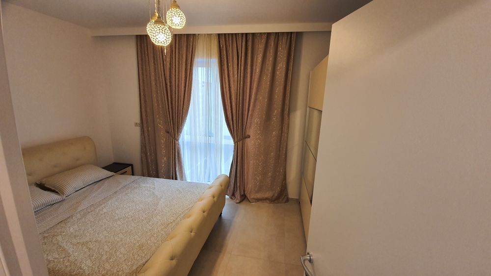 Inchiriez apartament 2 camere 65mp bloc nou Craiova Mall Electroputere
