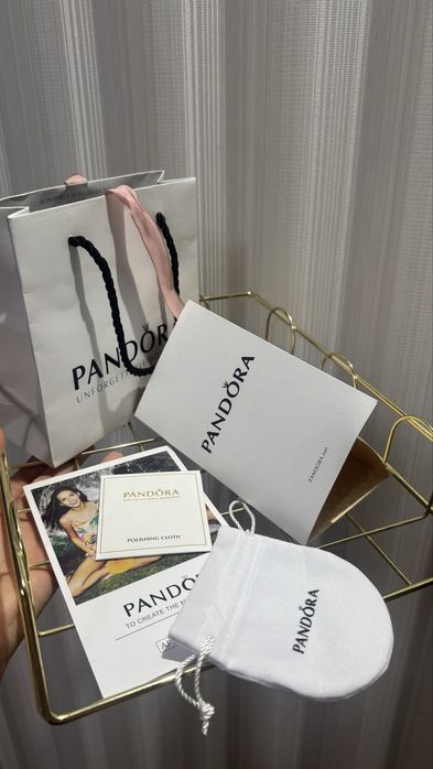 Серебряное кольцо Pandora 925 с сердечками — оригинал, новое