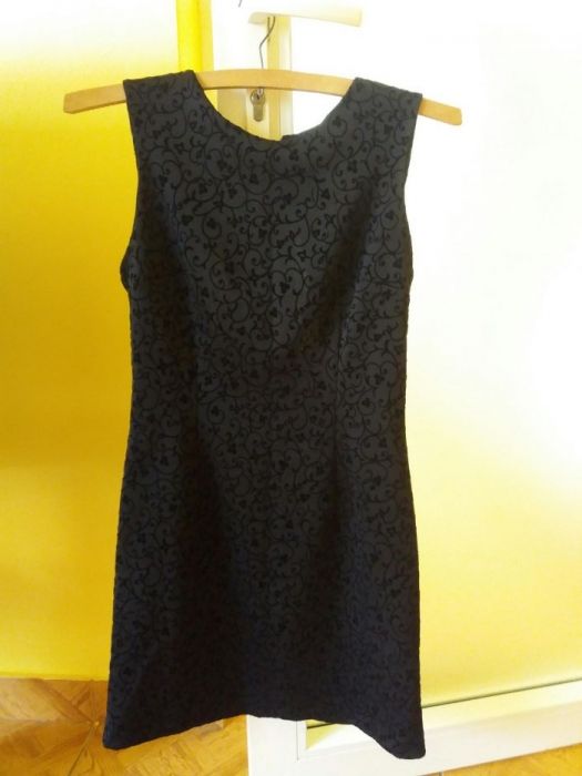 Rochie neagra marimea 36-38