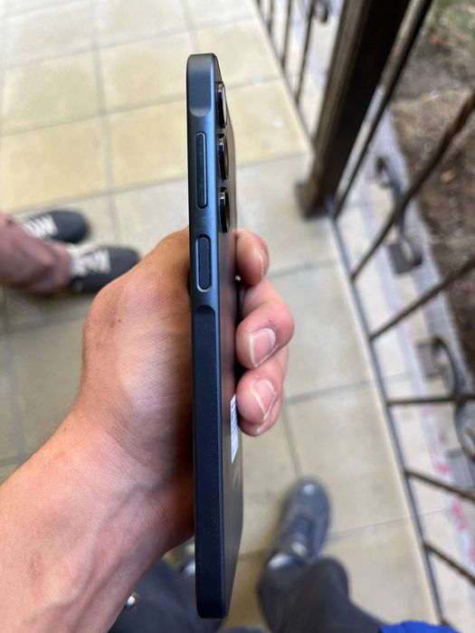 Самсунг а16 пачти новый