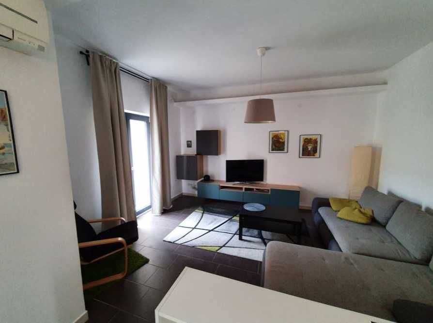 Дава се под наем Двустаен апартамент в Пловдив, Тракия - 60 кв.м за 270.3 € - Снимка #2