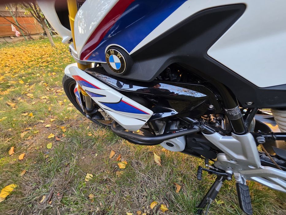 Motocicleta  BMW 310 R