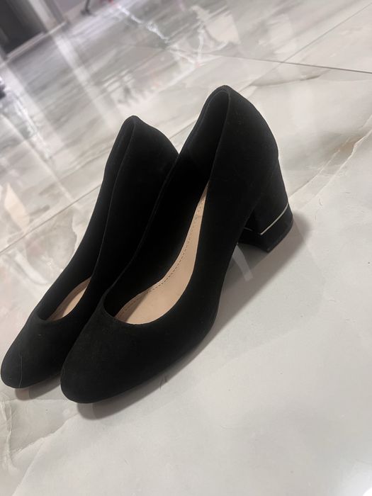 Pantofi cu toc 39