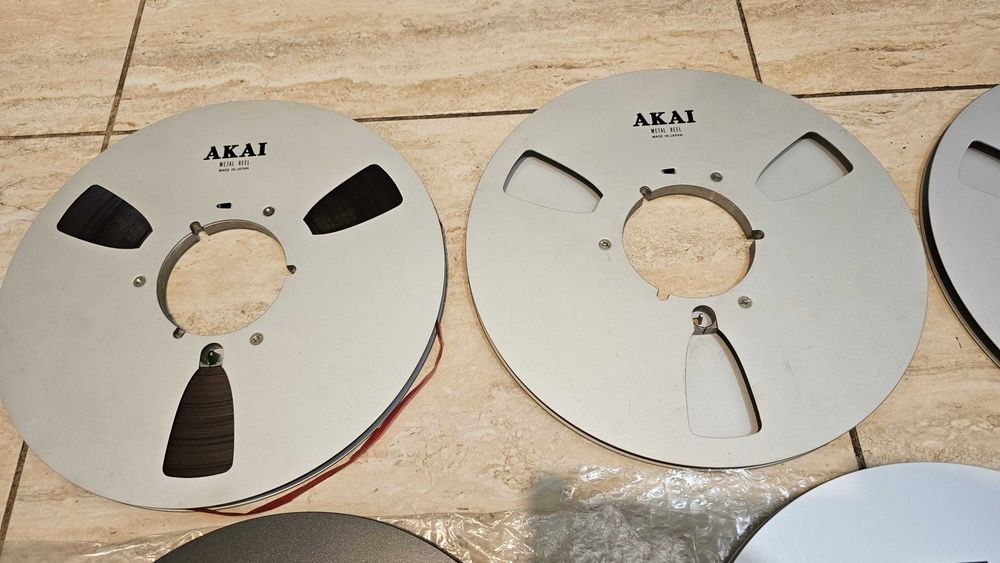 Role metalice Akai NAB, originale. Stare foarte buna, pret pe bucata!